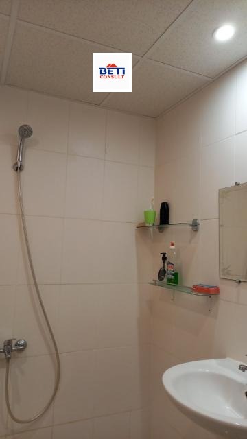 Дава под наем СТАЯ, гр. София, Света Троица, снимка 2 - Стаи под наем - 53909922