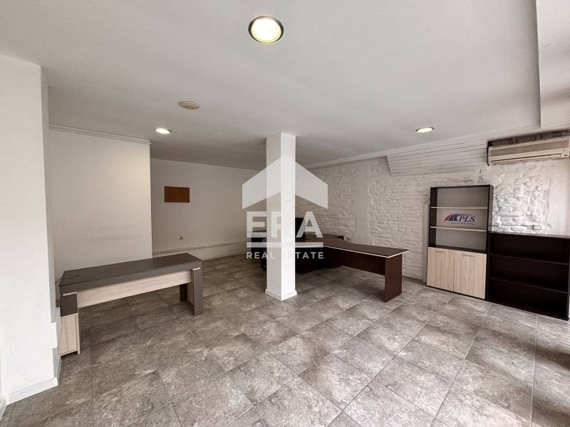 Дава под наем ОФИС, гр. Русе, Център