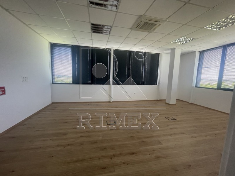 Te huur  Kantoor Plovdiv , Industrialna zona - Sever , 145 m² | 24301700 - afbeelding [7]