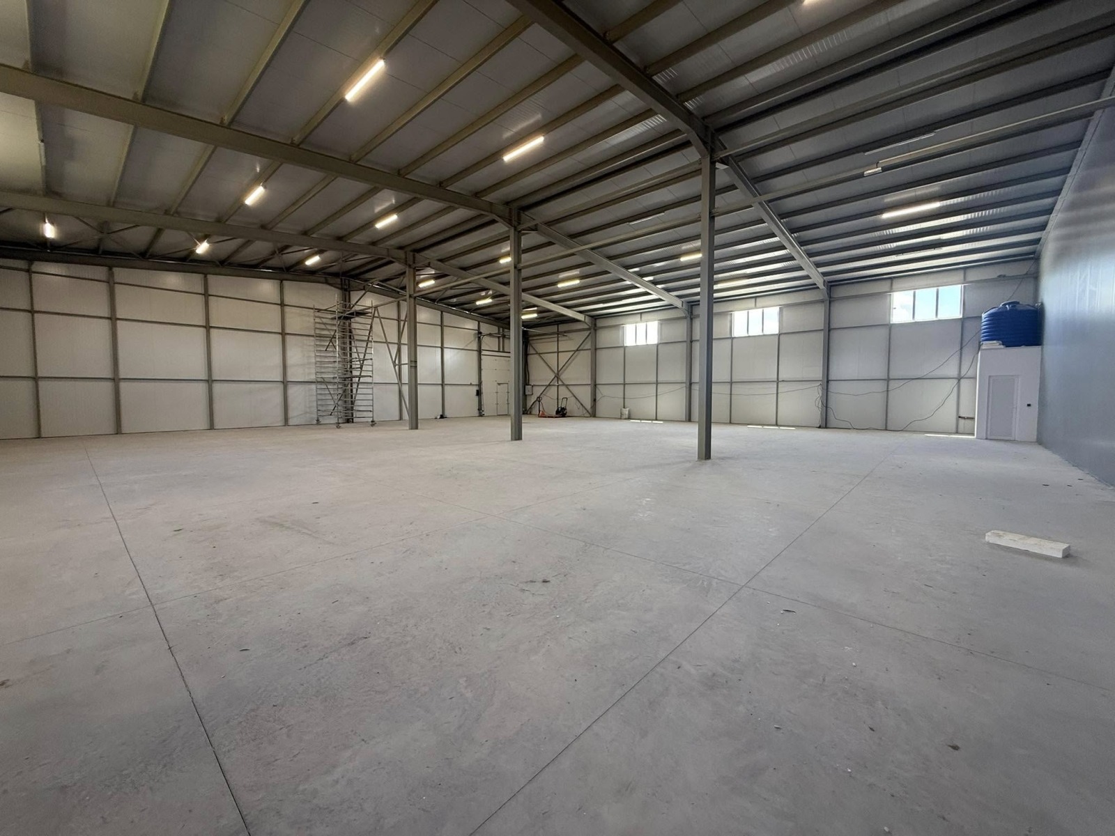 Дава под Наем ПРОМ. ПОМЕЩЕНИЕ | Imot.bg — изображение 3