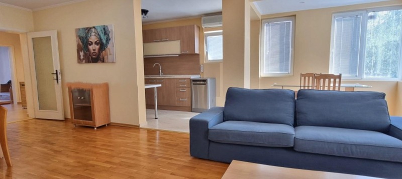 A louer  2 chambres Sofia , Hladilnika , 114 m² | 52991133