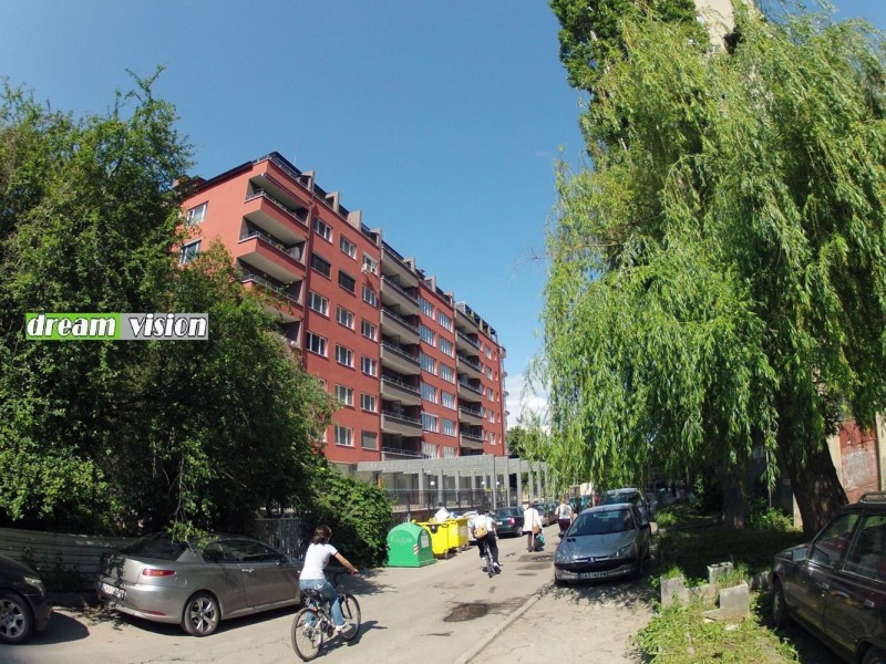 Дава под наем 4-СТАЕН, гр. София, Изгрев, снимка 14 - Апартаменти - 53492164