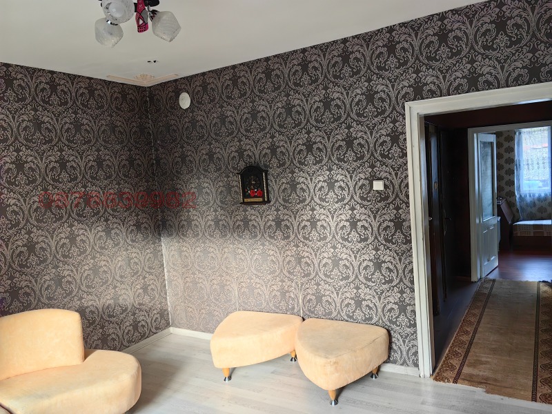 Дава под наем ЕТАЖ ОТ КЪЩА, гр. Русе, Родина 1, снимка 7 - Етаж от къща - 52668842