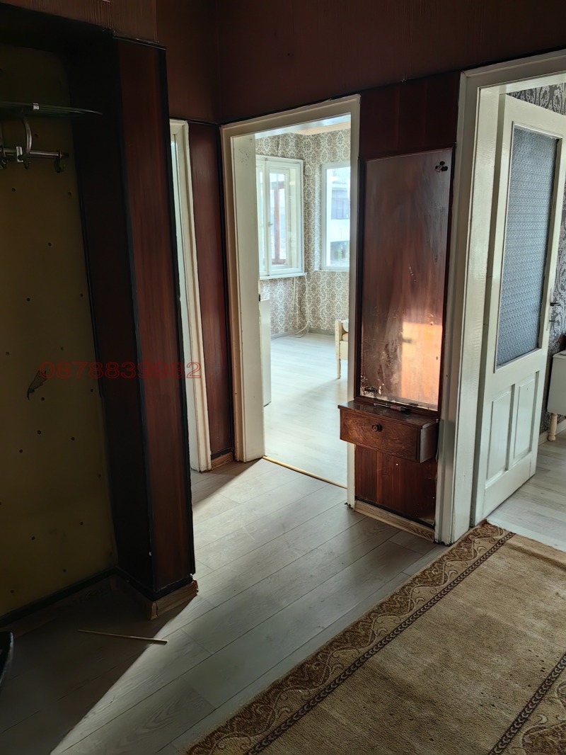 Дава под наем ЕТАЖ ОТ КЪЩА, гр. Русе, Родина 1, снимка 16 - Етаж от къща - 52668842