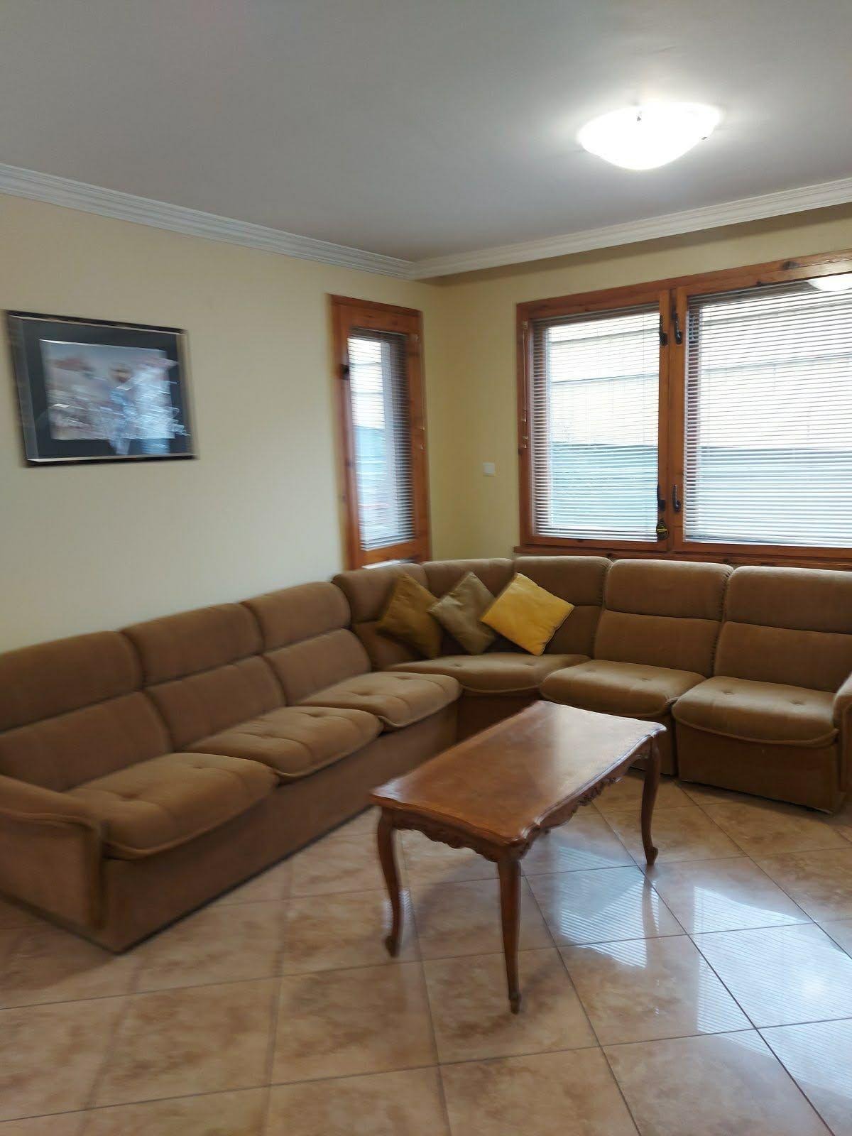 Дава под наем МНОГОСТАЕН, гр. София, Оборище