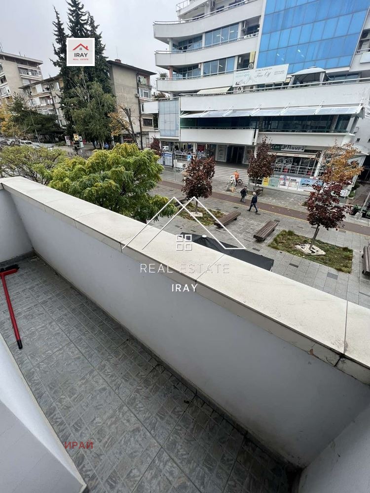 Дава под наем МНОГОСТАЕН, гр. Стара Загора, Център, снимка 13 - Апартаменти - 54914948