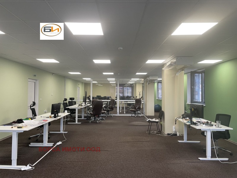 Дава под наем ОФИС, гр. Враца, Център