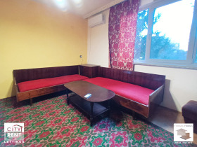 1 dormitorio Akatsiya, Veliko Tarnovo 1