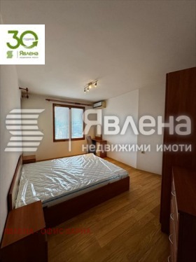 2-стаен град Варна, Център 6