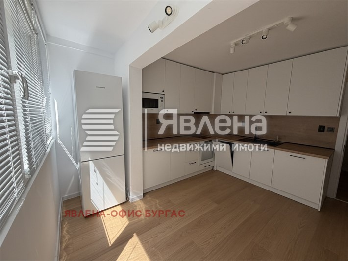 Дава под наем 3-СТАЕН, гр. Бургас, Възраждане, снимка 3 - Апартаменти - 55237070