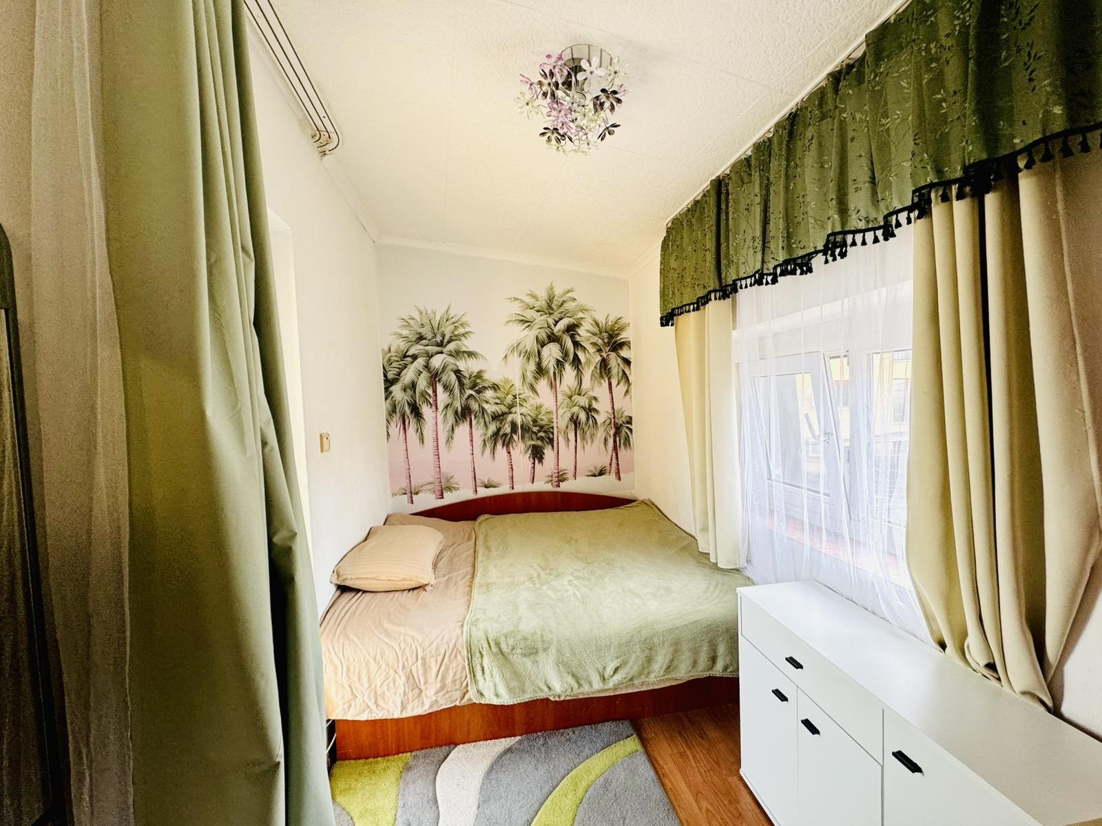 Дава под наем 1-СТАЕН, гр. Варна, к.к. Св.Св. Константин и Елена