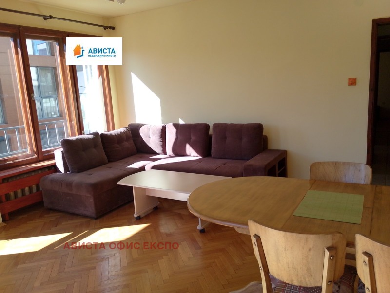 A louer  2 chambres Sofia , Borovo , 100 m² | 39319811