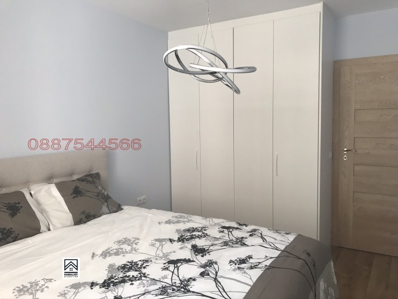 Издаје се  1 спаваћа соба Софија , Центар , 84 м2 | 20586948 - слика [2]