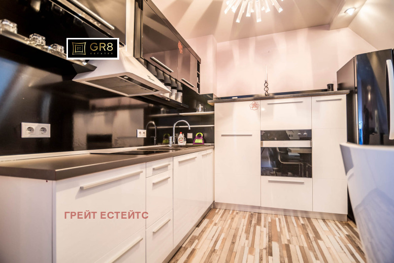 K pronájmu  3 ložnice Sofia , Banišora , 115 m2 | 42798928 - obraz [4]