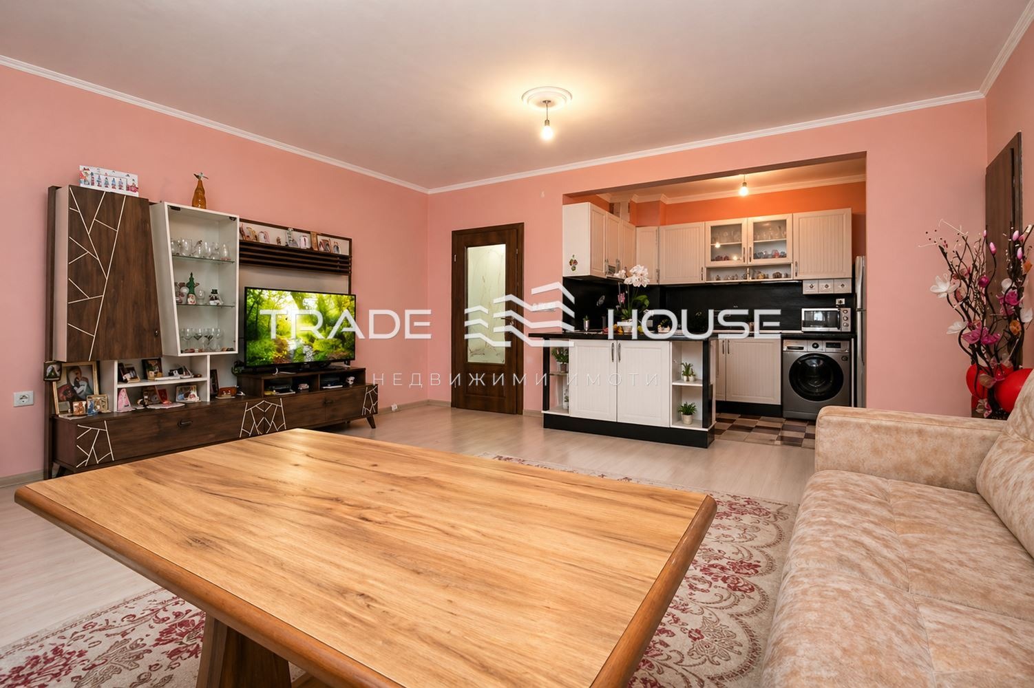 Дава под наем 3-СТАЕН, гр. Пловдив, Остромила, снимка 2 - Апартаменти - 54351239