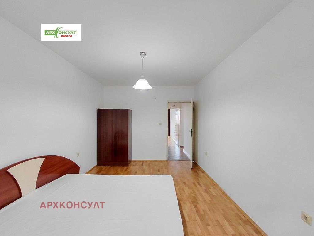 Дава под наем 4-СТАЕН, гр. София, Лагера, снимка 11 - Апартаменти - 55613934