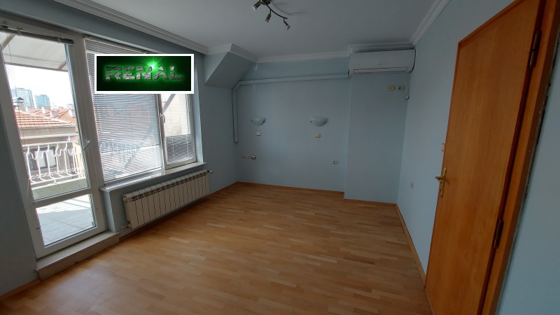 Da affittare  3 camere da letto Sofia , Tsentar , 160 mq | 71183355 - Immagine [16]