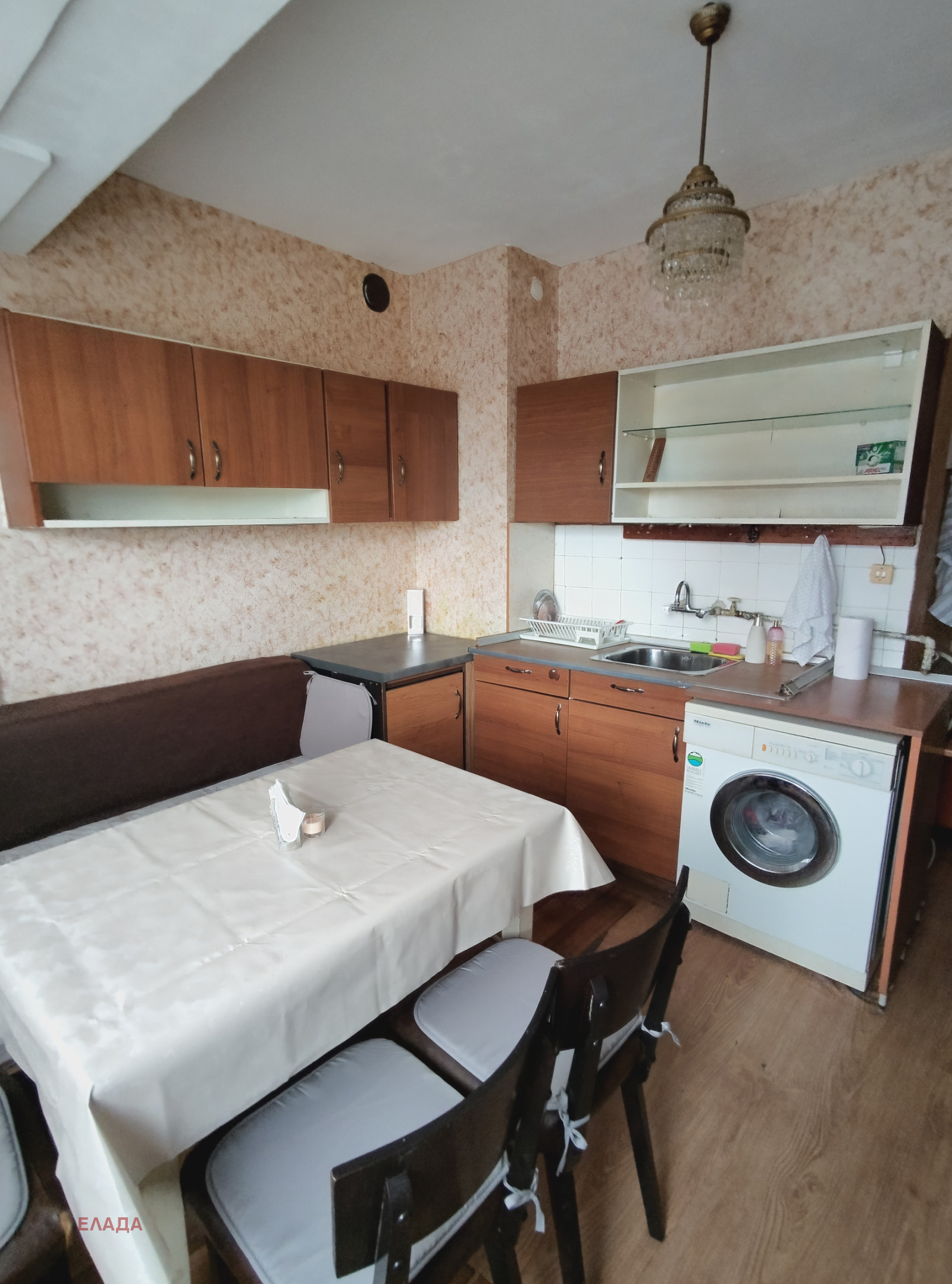 Дава под наем 1-СТАЕН, гр. Враца, Дъбника