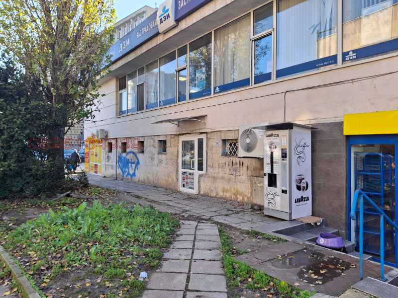 Дава под Наем МАГАЗИН в град Шумен, Център - 11 кв.м / 130 € » 254.26 лв.