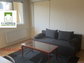 2-стаен град София, Красна поляна 1