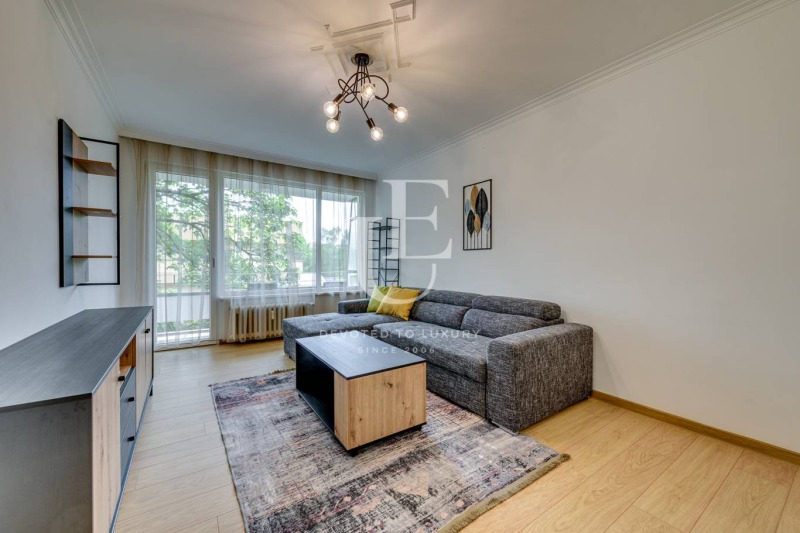 Издаје се  1 спаваћа соба Софија , Изток , 75 м2 | 37574885