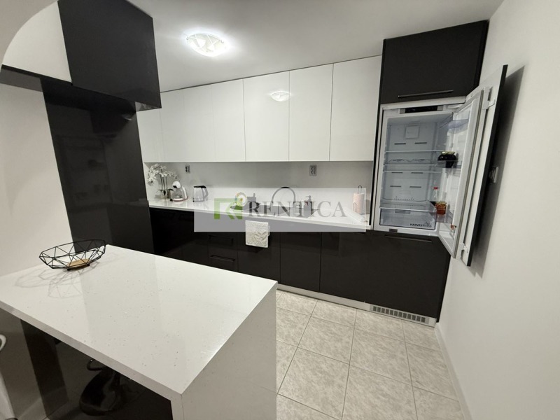 Дава под наем 3-СТАЕН, гр. Варна, Център, снимка 5 - Апартаменти - 52533152