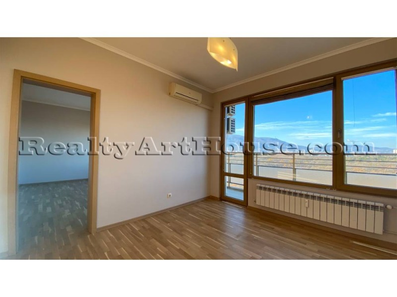 For Rent  3+ bedroom Sofia , Izgrev , 195 sq.m | 78300008 - image [8]