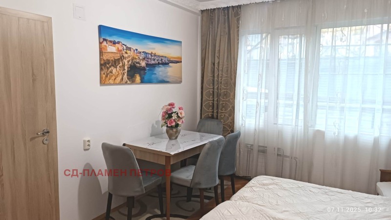 Дава под наем 2-СТАЕН, гр. Шумен, Център, снимка 16 - Апартаменти - 52487160