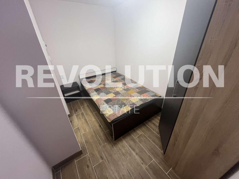 K pronájmu  1 ložnice Varna , Centar , 38 m2 | 75797324 - obraz [3]