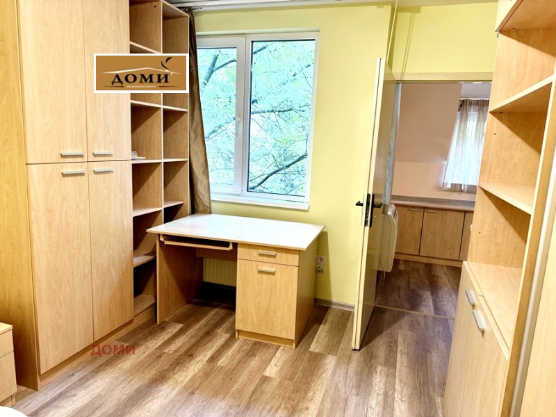 Дава под наем 4-СТАЕН, гр. София, Лозенец, снимка 13 - Апартаменти - 52332610