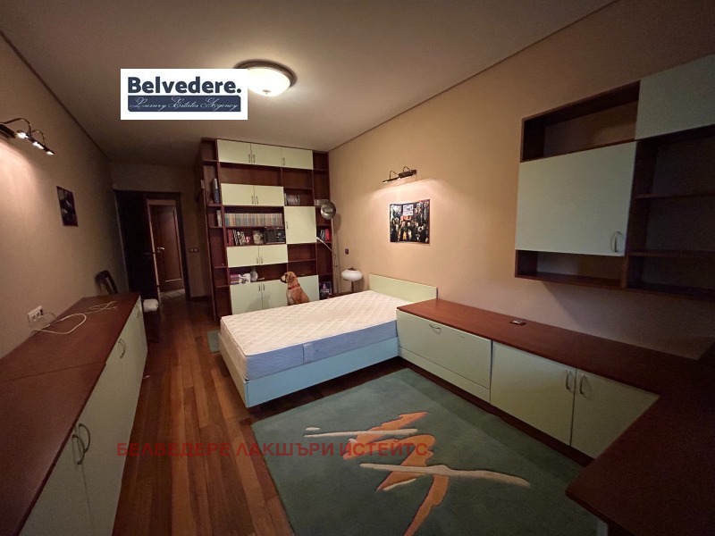 Дава под наем 4-СТАЕН, гр. София, Лозенец, снимка 13 - Апартаменти - 53509420