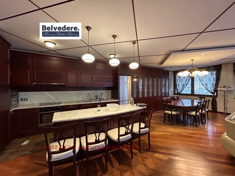 Дава под наем 4-СТАЕН, гр. София, Лозенец, снимка 4 - Апартаменти - 53509420