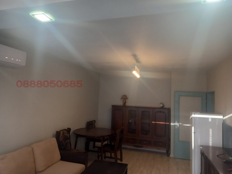 K pronájmu  1 ložnice Sofia , Slatina , 51 m2 | 75512477 - obraz [11]