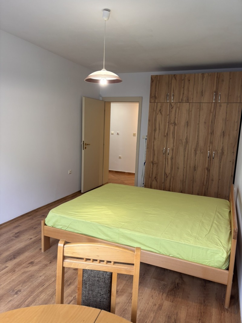 Издаје се  3+ спаваћа соба Софија , Стрелбиште , 140 м2 | 21965164 - слика [7]