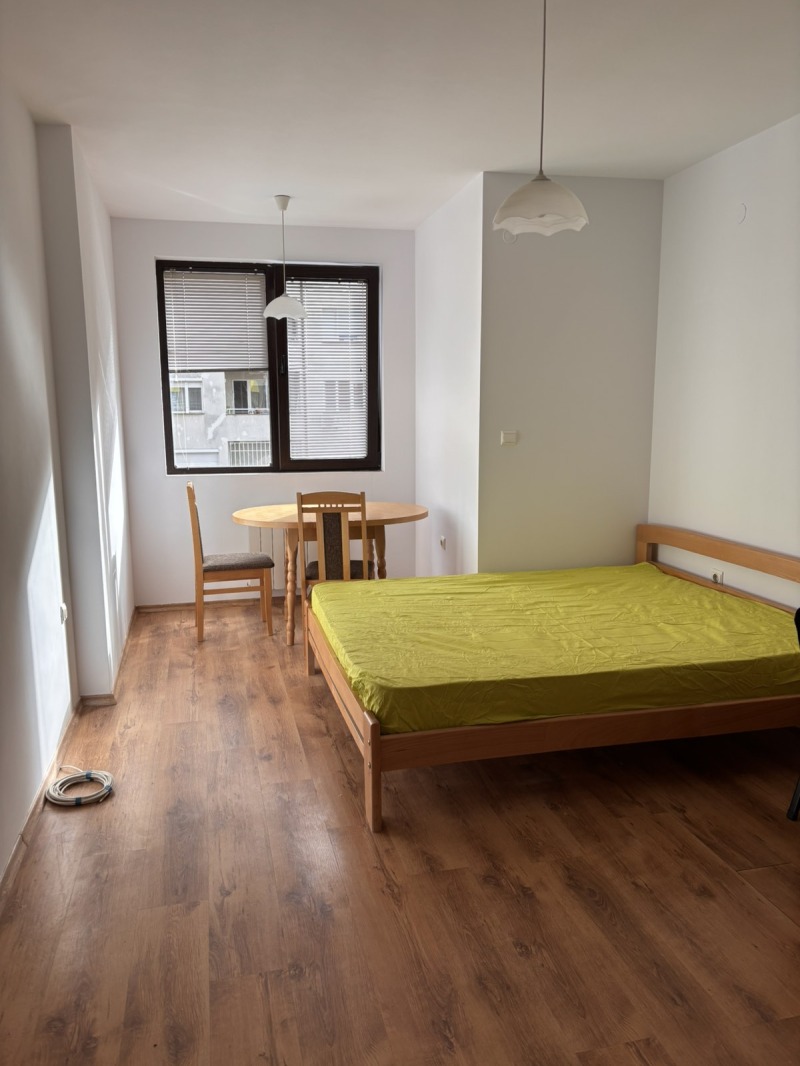 Издаје се  3+ спаваћа соба Софија , Стрелбиште , 140 м2 | 21965164 - слика [4]