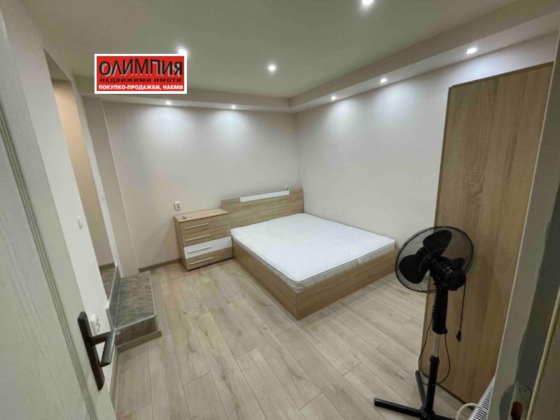 A louer  1 chambre Pleven , Chirok tsentar , 60 m² | 88599917