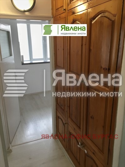 Дава под наем 2-СТАЕН, гр. Бургас, Славейков, снимка 2 - Aпартаменти - 48553515