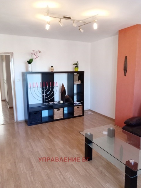 K pronájmu  2 ložnice Sofia , Zona B-18 , 100 m2 | 54380573