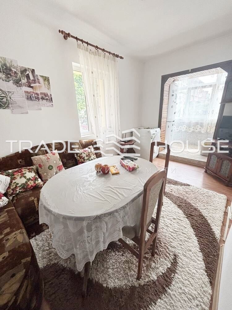 Дава под наем ЕТАЖ ОТ КЪЩА, гр. Пловдив, Кючук Париж, снимка 2 - Етаж от къща - 53244199