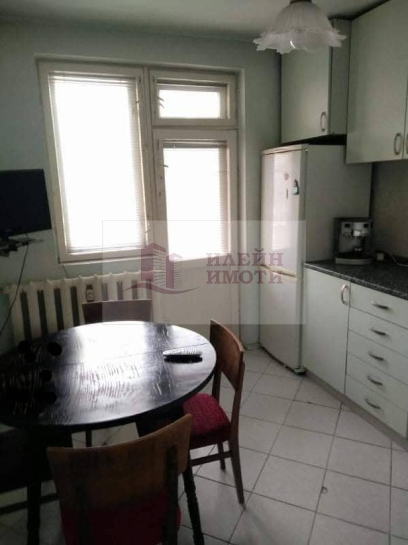 Дава под наем  3-стаен град Русе , Център , 84 кв.м | 92290518 - изображение [2]