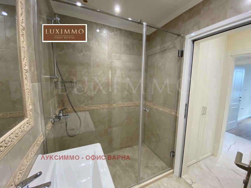 K pronájmu  2 ložnice Varna , Centar , 122 m2 | 89146383 - obraz [16]
