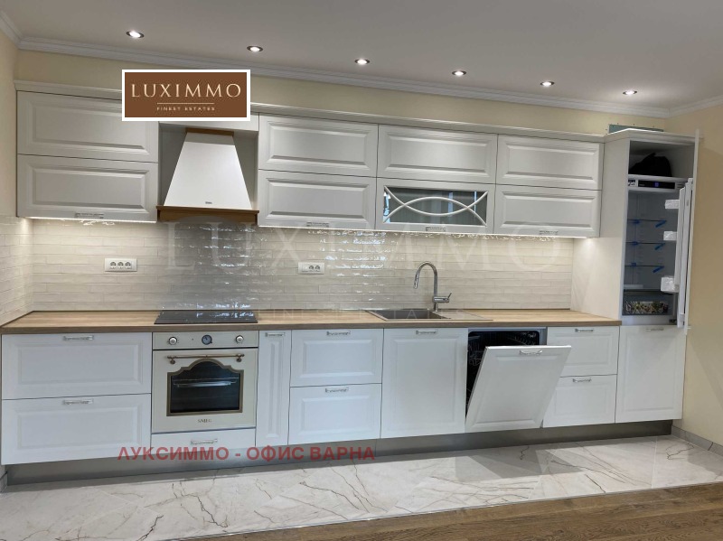K pronájmu  2 ložnice Varna , Centar , 122 m2 | 89146383 - obraz [8]