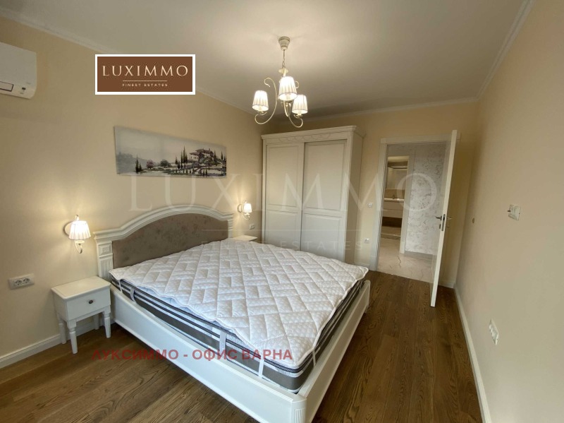 K pronájmu  2 ložnice Varna , Centar , 122 m2 | 89146383 - obraz [11]