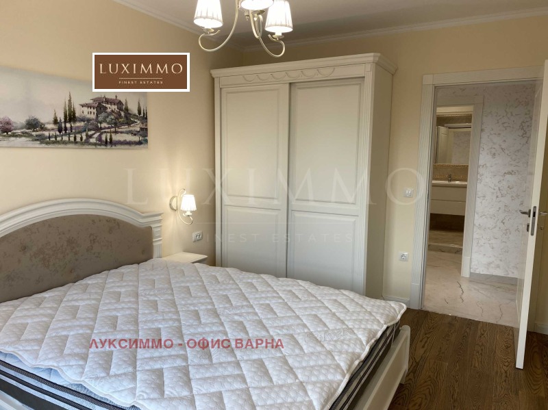 K pronájmu  2 ložnice Varna , Centar , 122 m2 | 89146383 - obraz [12]