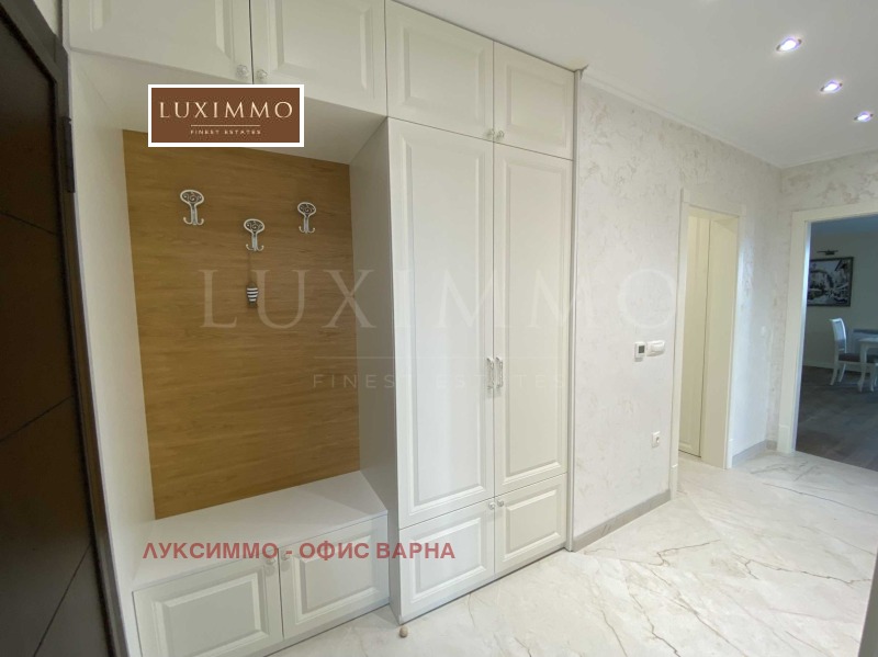 K pronájmu  2 ložnice Varna , Centar , 122 m2 | 89146383 - obraz [17]