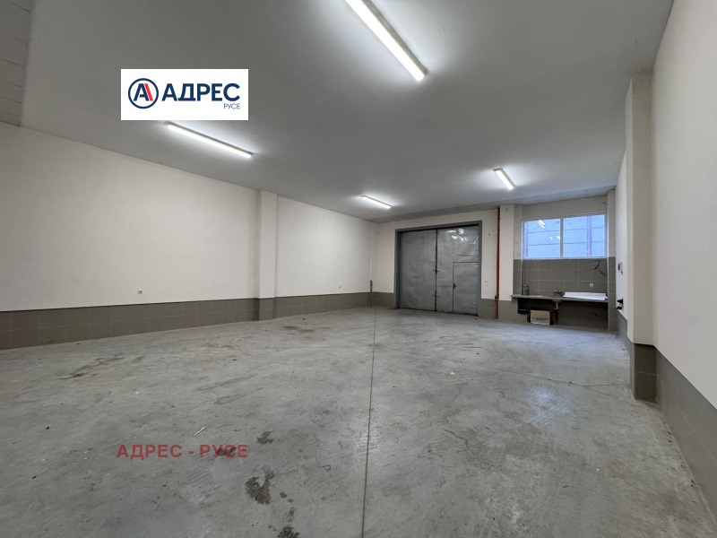 Дава под наем СКЛАД, гр. Русе, Промишлена зона - Изток, снимка 2 - Складове - 53509857