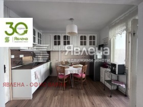 2 soverom Ljatno kino Trakija, Varna