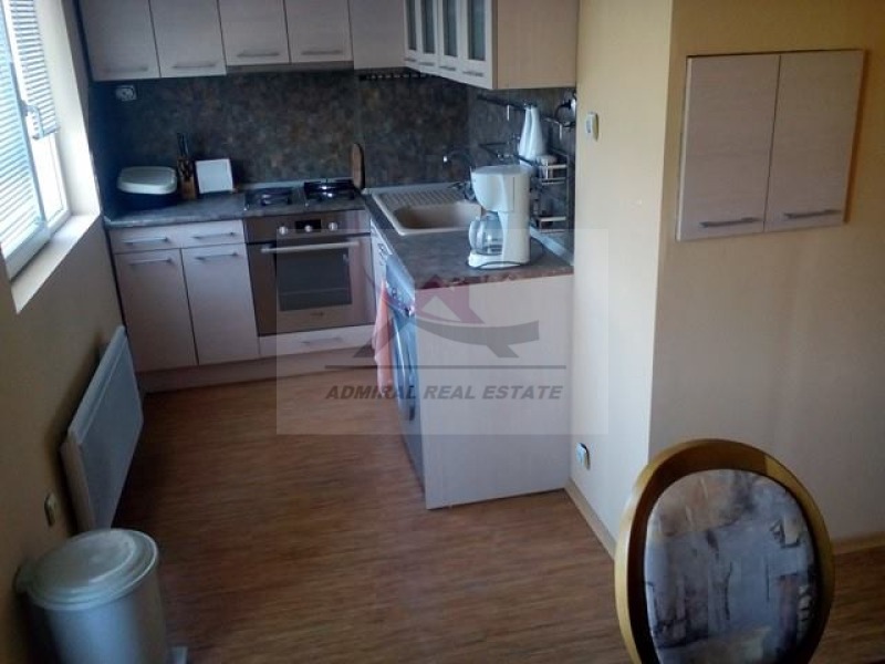 Zu vermieten  1 Schlafzimmer Warna , Lewski 1 , 76 qm | 93090813