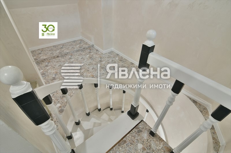 Дава под наем МНОГОСТАЕН, гр. Варна, Център, снимка 6 - Апартаменти - 54141881