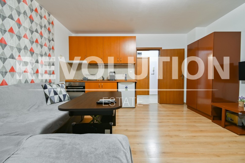 Дава под нем  2-стаен, град София, Овча купел •  700 EUR • ID 97793104 — holmes.bg - [1] 